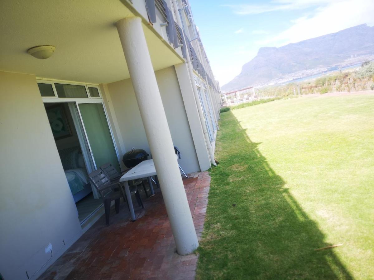 Cape Town Family Beachfront Apartment Leisure Bay Exterior photo